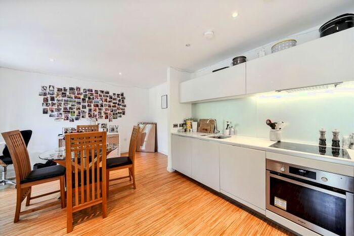 1 Bedroom Flat To Rent In Wingate Square, Clapham, SW4