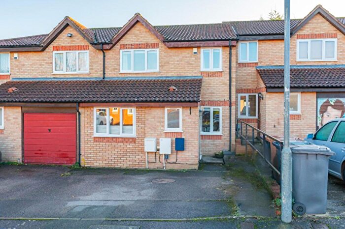 3 Bedroom Terraced House For Sale In Moorymead Close, Watton At Stone, SG14