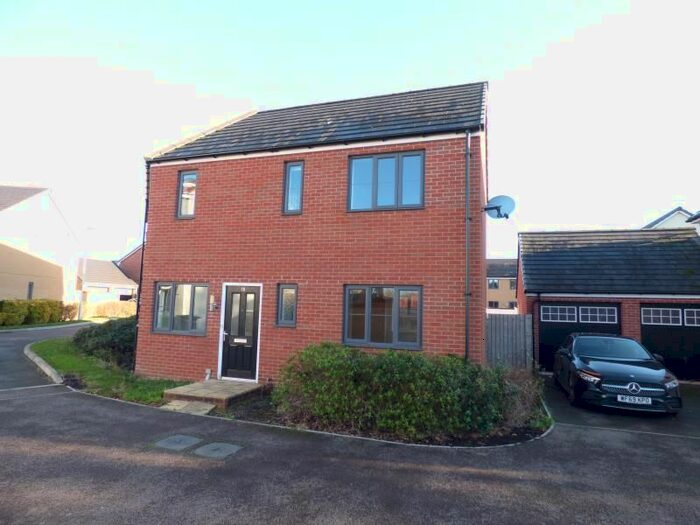 3 Bedroom Semi-Detached House To Rent In Willow Edge, Hardwicke, Gloucester GL2