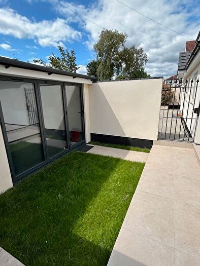 Studio To Rent In Rowley Avenue, Sidcup, DA15