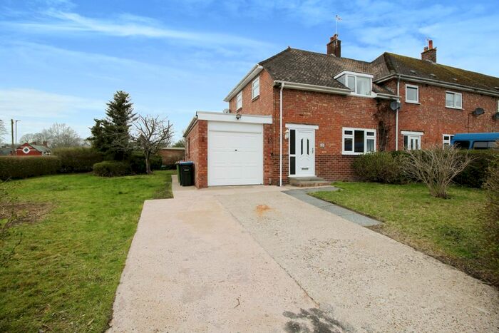 3 Bedroom Semi-Detached House To Rent In Greenway, Saughall, Chester, CH1