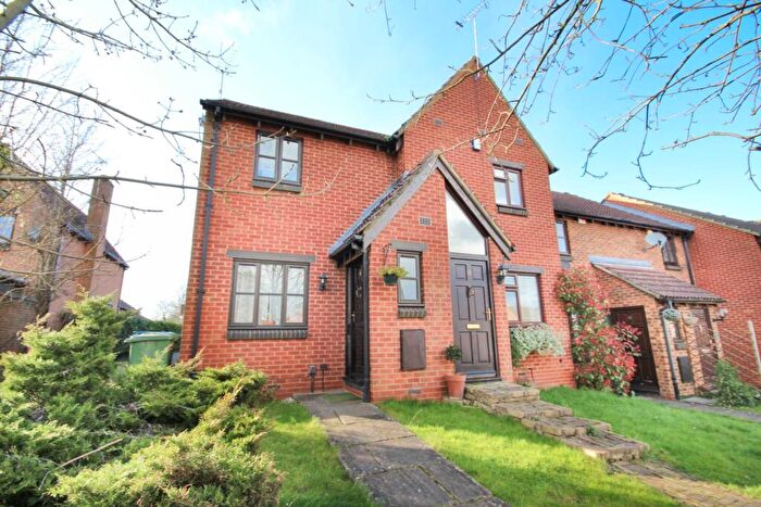 2 Bedroom End Of Terrace House To Rent In Westcotts Green, Bracknell, RG42