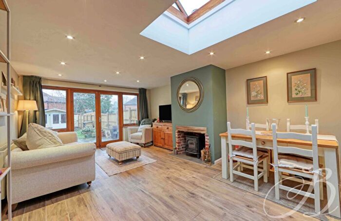 2 Bedroom Cottage For Sale In Sutton Road, Cookham, SL6