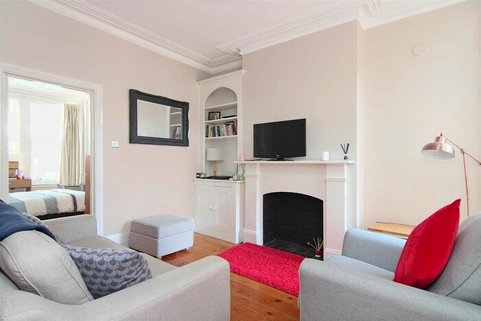 1 Bedroom Flat To Rent In Mexfield Road, London, SW15