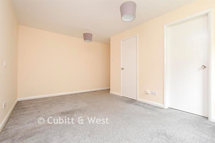 Studio For Sale In Holmesdale Road, North Holmwood, Dorking, Surrey, RH5