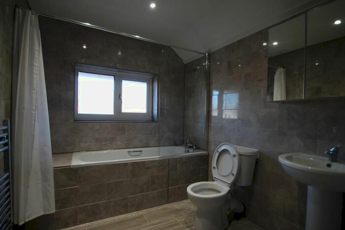 5 Bedroom Semi-Detached House To Rent In The Slade, Oxford, OX3