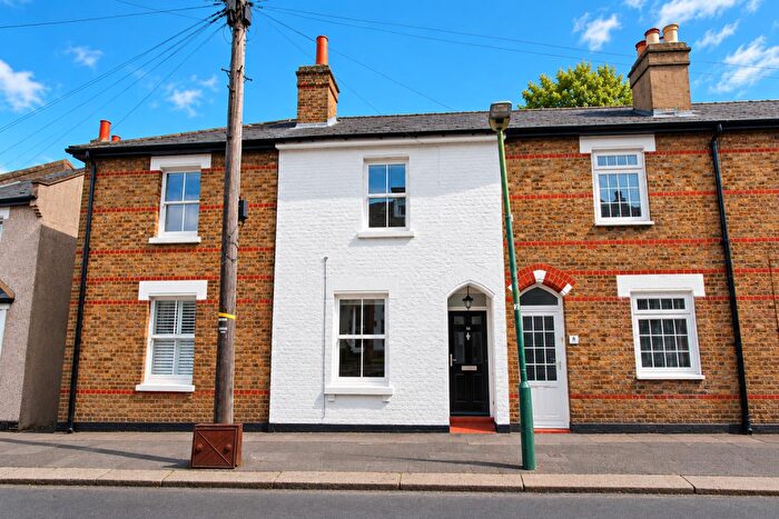 2 Bedroom Terraced House For Sale In Caledon Road, Wallington, SM6