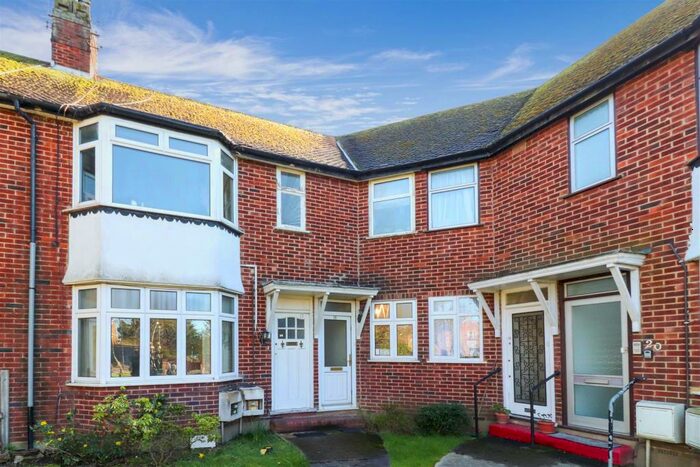 2 Bedroom Apartment To Rent In Page Street, London, NW7