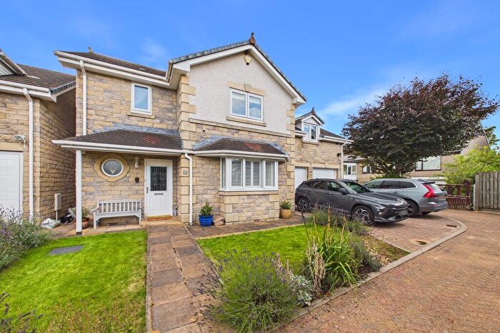 4 Bedroom Detached House For Sale In Hutton Gardens, Warton, LA5