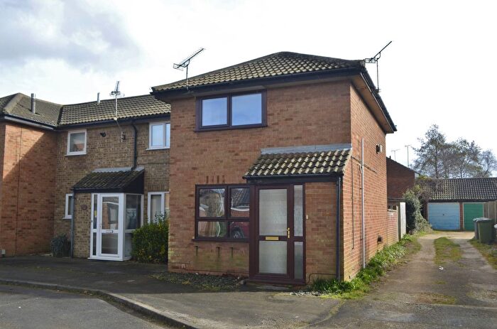 2 Bedroom End Of Terrace House For Sale In Melford Way, Felixstowe, IP11