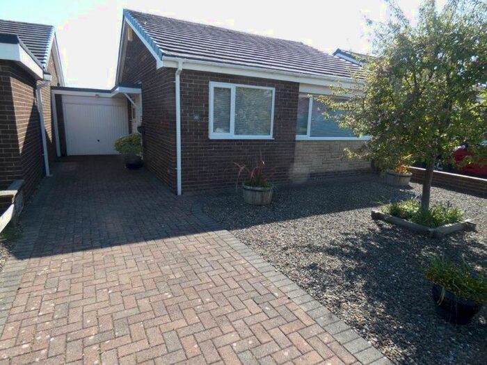 2 Bedroom Detached Bungalow To Rent In Megstone Court, Garth Twentyone, Killingworth, Newcastle Upon Tyne, NE12