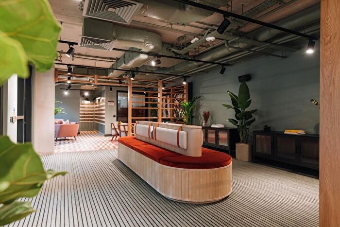 1 Bedroom Flat To Rent In New York Square, Leeds, LS2