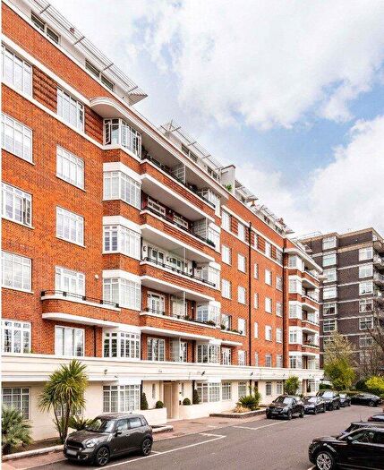 2 Bedroom Apartment To Rent In St. James Close, London, NW8