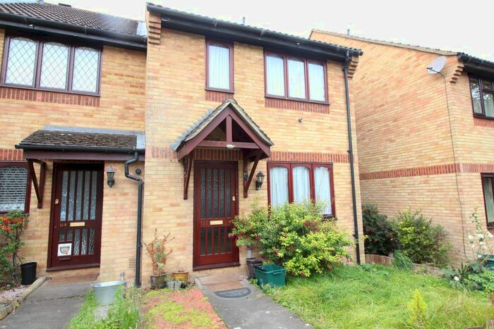 1 Bedroom End Of Terrace House To Rent In Boscombe Road, Worcester Park, KT4
