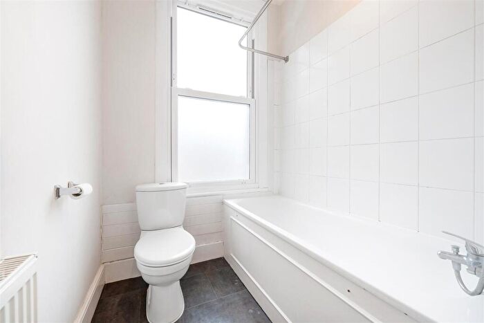 1 Bedroom Flat To Rent In Croydon Road, Anerley, London, SE20