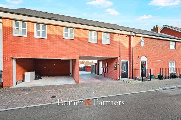 2 Bedroom Flat For Sale In Lenz Close, Colchester, Essex, CO1