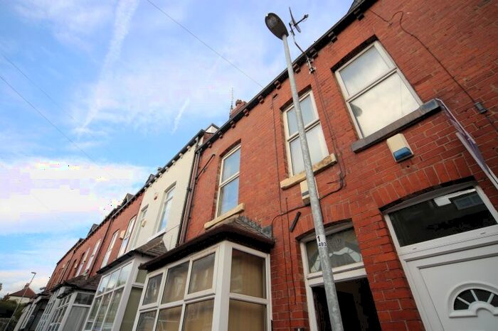 1 Bedroom Flat To Rent In Wilton Grove, Meanwood, Leeds, LS6