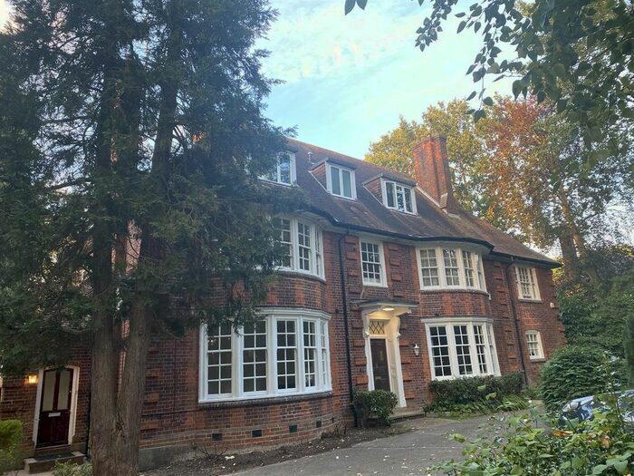 1 Bedroom Flat To Rent In Carew Road, Northwood, HA6