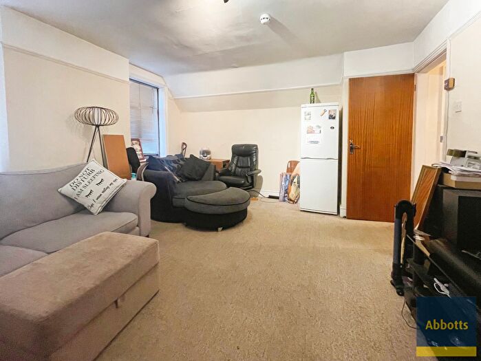 1 Bedroom Flat To Rent In Foxhall Road, Ipswich, IP4