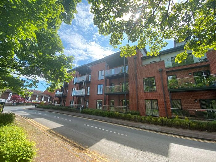 2 Bedroom Property To Rent In Chantry Court, Lichfield, WS13
