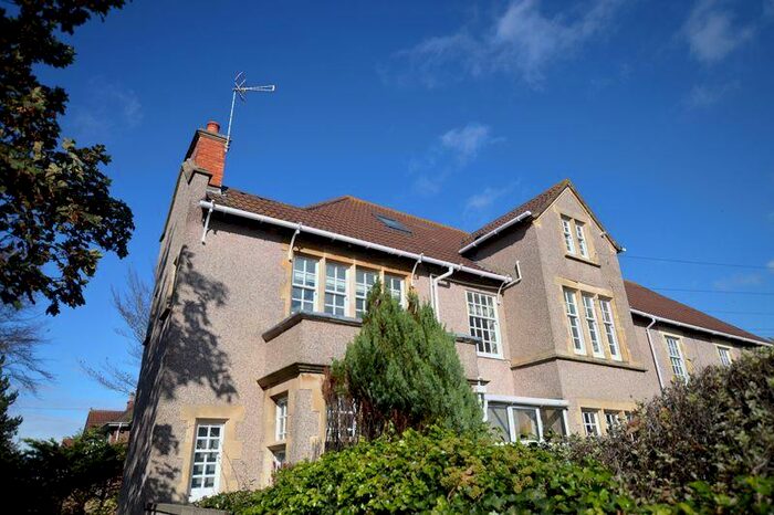 2 Bedroom Apartment To Rent In Uphill Road North, Weston-Super-Mare, BS23