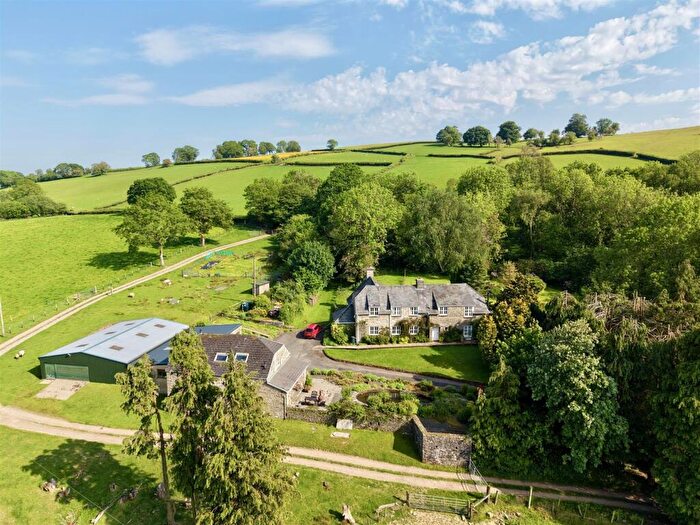 4 Bedroom Country House For Sale In Crickadarn, Buith Wells, LD2