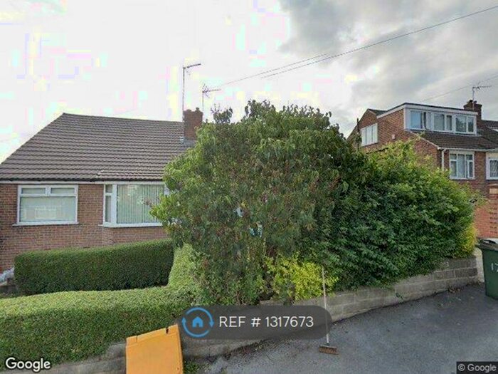 3 Bedroom Bungalow To Rent In Somerville Drive, Leeds LS14