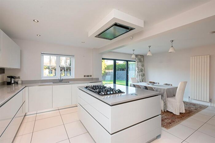 5 Bedroom Detached House For Sale In Mill Lane, Acaster Malbis, York, YO23