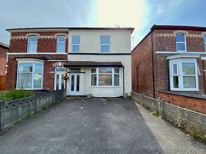 2 Bedroom Ground Flat To Rent In Portland Street, Southport, Merseyside., PR8
