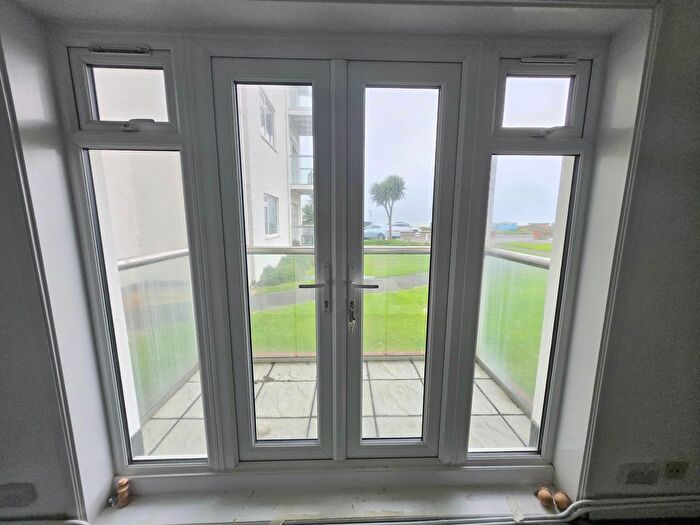 2 Bedroom Flat To Rent In Brighton Road, Worthing, BN11