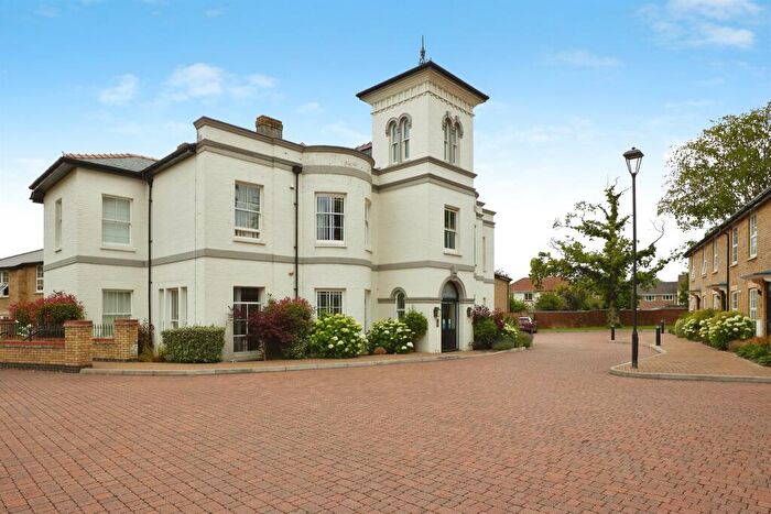 2 Bedroom Apartment For Sale In Barker Close, Salisbury, SP2