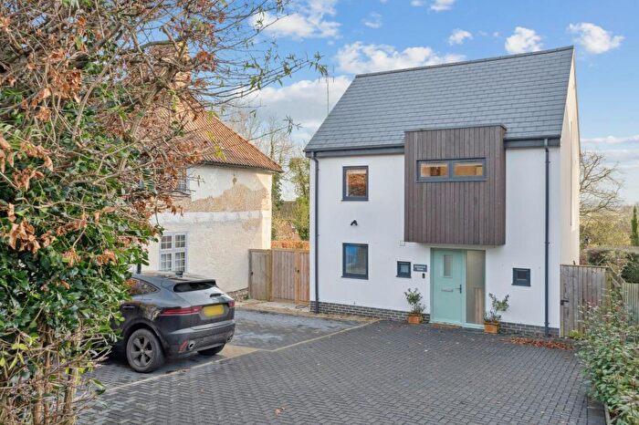 3 Bedroom Detached House For Sale In Bernards Close, Chearsley, HP18
