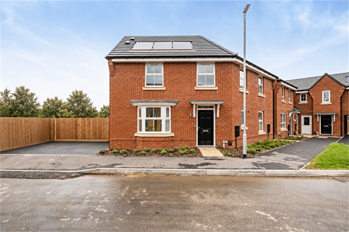 4 Bedroom Detached House To Rent In Bedroom Detached House In Talisker Road, Aylesford, ME20