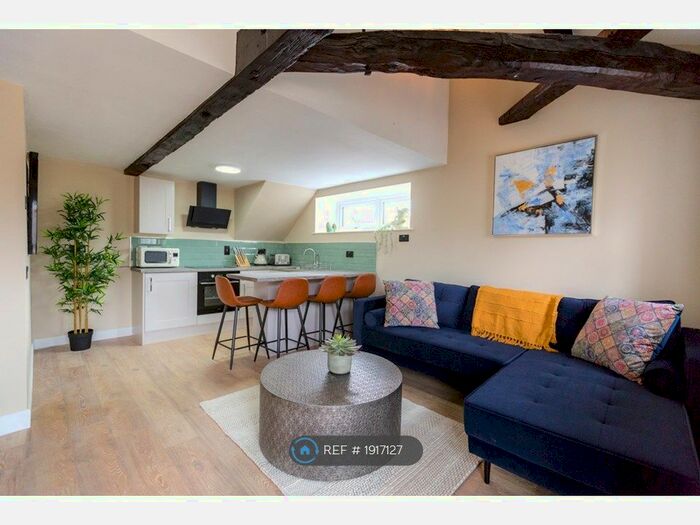 2 Bedroom Flat To Rent In Cross Street, Skipton, BD23