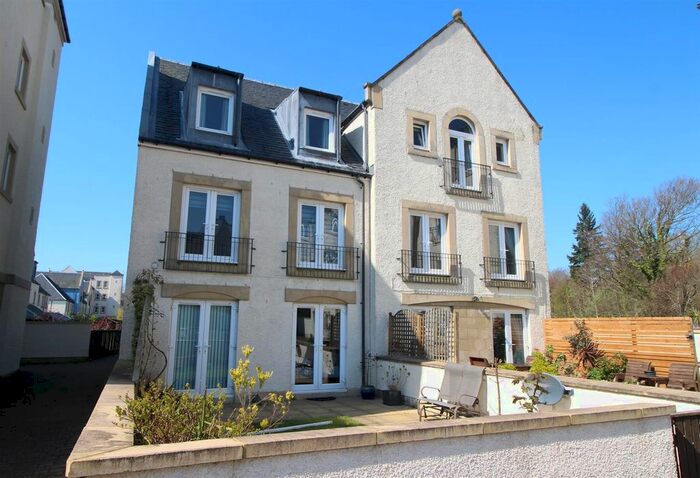 3 Bedroom Semi-Detached House For Sale In Harbour Square, Inverkip, Greenock, PA16