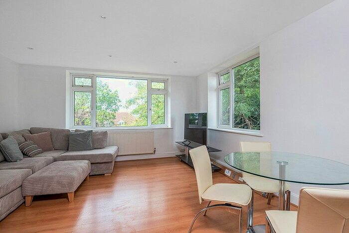 2 Bedroom Flat To Rent In Main Road, Biggin Hill, Westerham, TN16