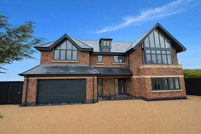 6 Bedroom Detached House For Sale In Highgrove Gardens, Edwalton, Nottingham, NG12