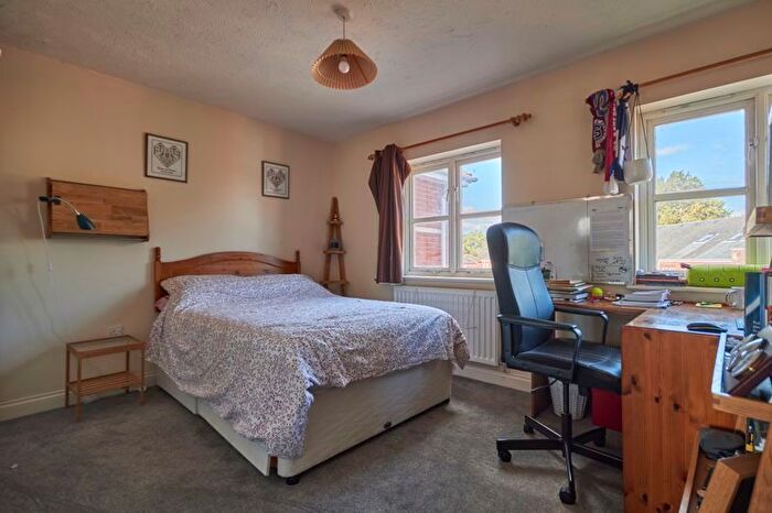 3 Bedroom Terraced House For Sale In Horseguards, Exeter, EX4