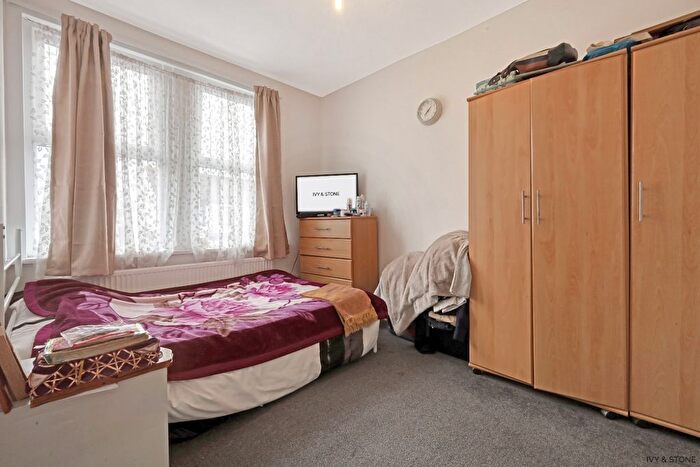 3 Bedroom Terraced House For Sale In Natal Road, Ilford, Greater London, IG1