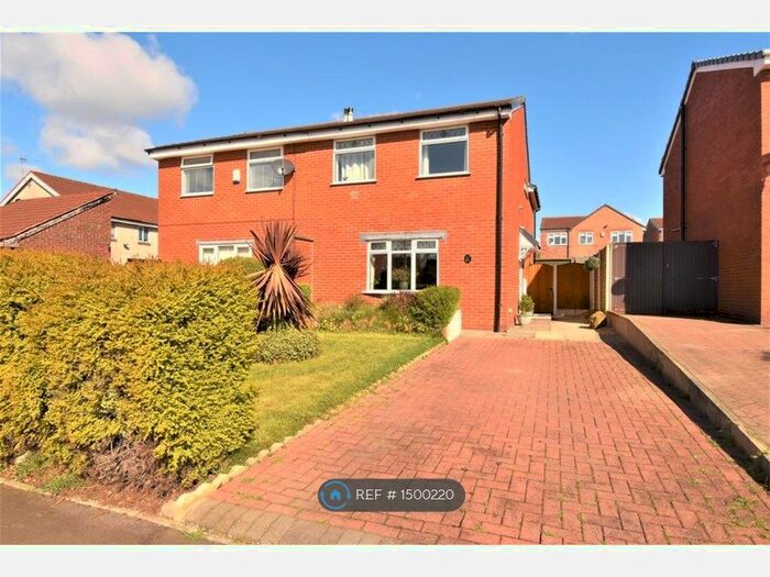 3 Bedroom Semi-Detached House To Rent In Stour Road, Tyldesley, Manchester, M29
