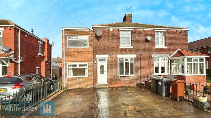 4 Bedroom Semi Detached House To Rent In Back Lane West, Royston, Barnsley, S71