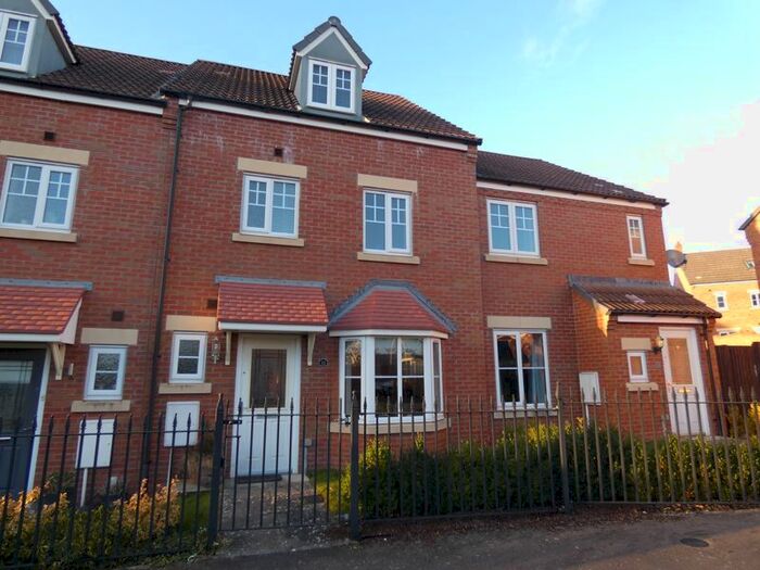 4 Bedroom Mews To Rent In Hazledine Way, Bridgnorth, Shropshire, WV16
