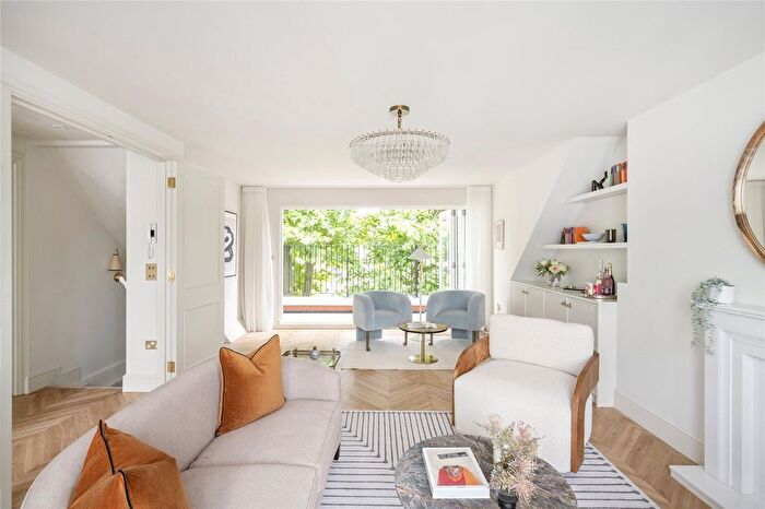 3 Bedroom Flat For Sale In Strathmore Gardens, London, W8