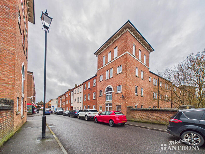 2 Bedroom Flat To Rent In Stafford Keep, Fairford Leys, HP19