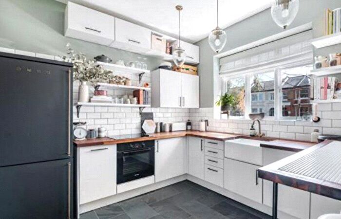 2 Bedroom Flat To Rent In Shrewsbury Lane, London, SE18