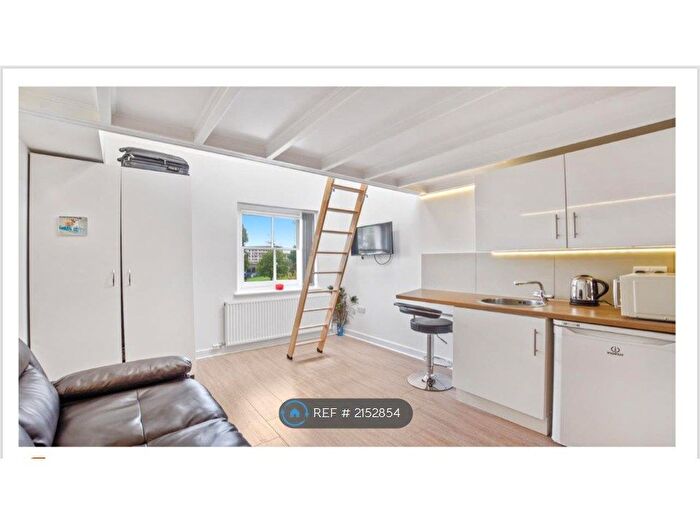 Studio To Rent In Clyde Street, London, SE8