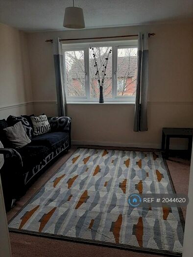 1 Bedroom Flat To Rent In Palmers Leaze, Bristol, BS32