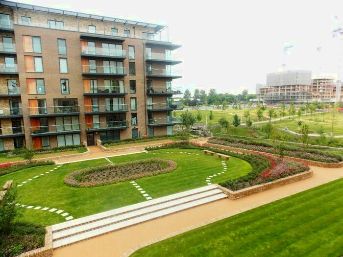 2 Bedroom Apartment To Rent In Merlin Court, Tizzard Grove, Kidbrooke, SE3