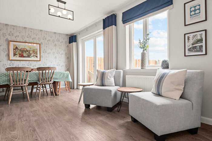 4 Bedroom Detached House For Sale In Tipperwhy Road, Auchterarder, PH3