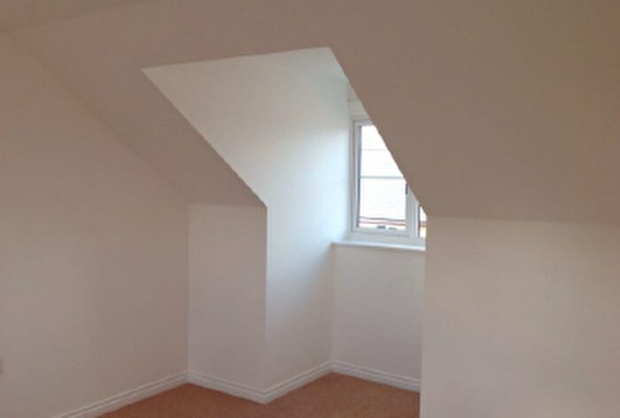 3 Bedroom End Of Terrace House To Rent In Treble Close, Buckingham, MK18